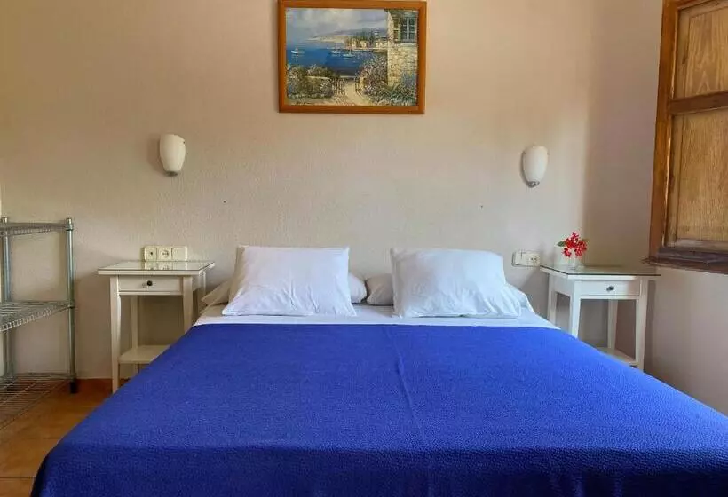 اتاق سوپریور با تخت بزرگ, Hostal Moscatel