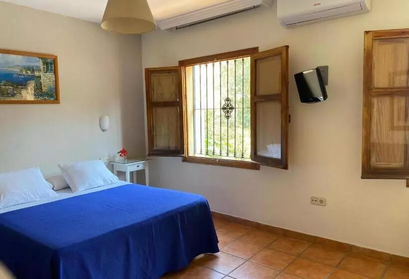 اتاق سوپریور با تخت بزرگ, Hostal Moscatel