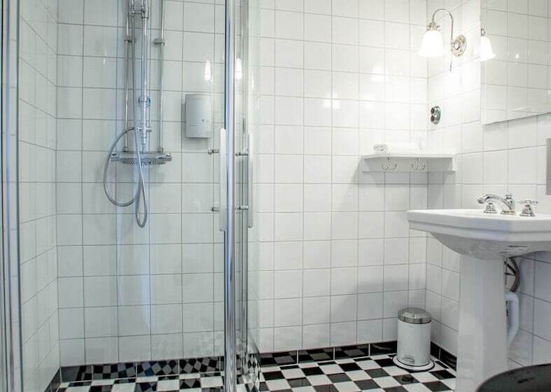 اتاق استاندارد, Akademihotellet