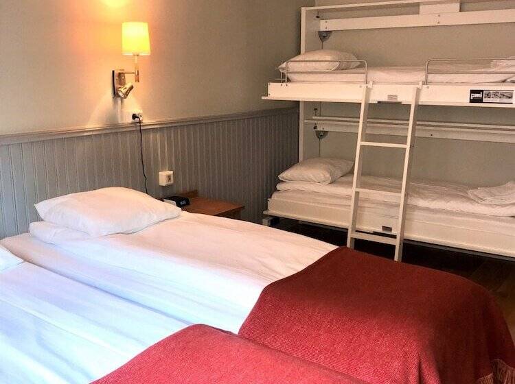 غرفة عائلية, Akademihotellet