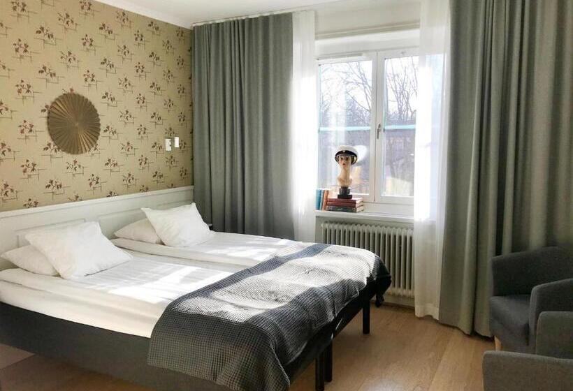 غرفة قياسية, Akademihotellet