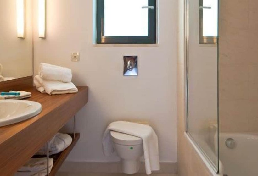 سوئیت اجرایی با چشم‌انداز دریا, Alimounda Mare