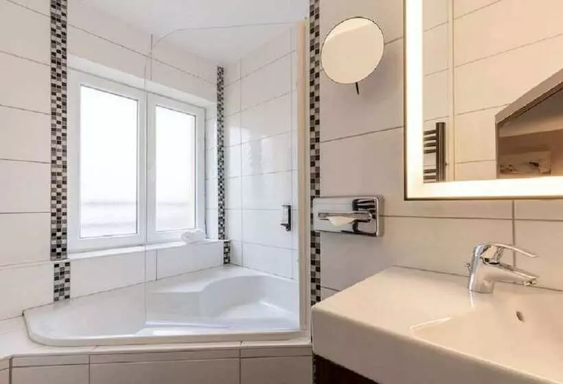اتاق خانوادگی, Best Western Plus Hôtel Belfort Centre Gare