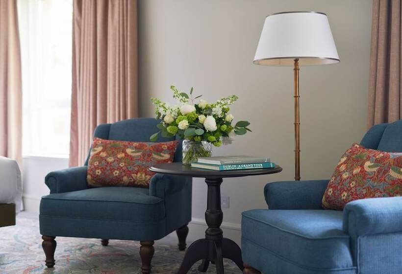 Номер Стандарт с Балконом, Carton House A Fairmont Managed