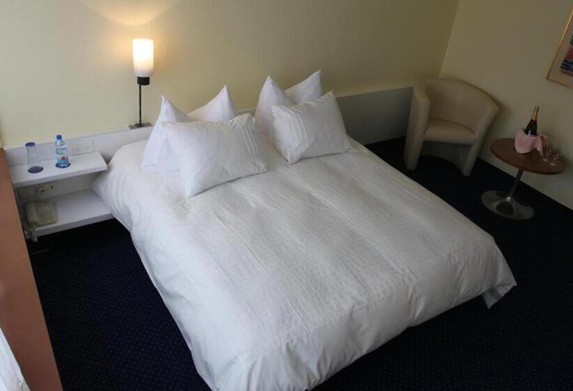 חדר סטנדרט, Dufour