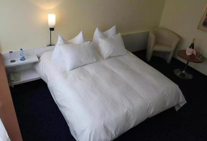 Standard Room, Dufour