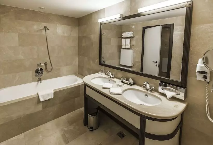 سوییت اجرایی, Epoque Hotel   Relais & Chateaux