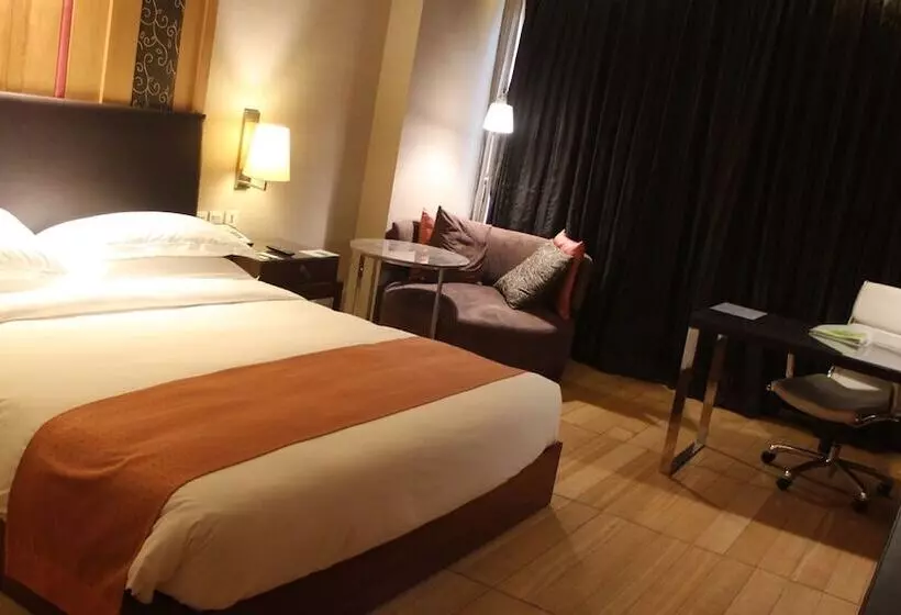 ダブルベッドスタンダードルーム, Holiday Inn New Delhi Mayur Vihar Noida, An Ihg