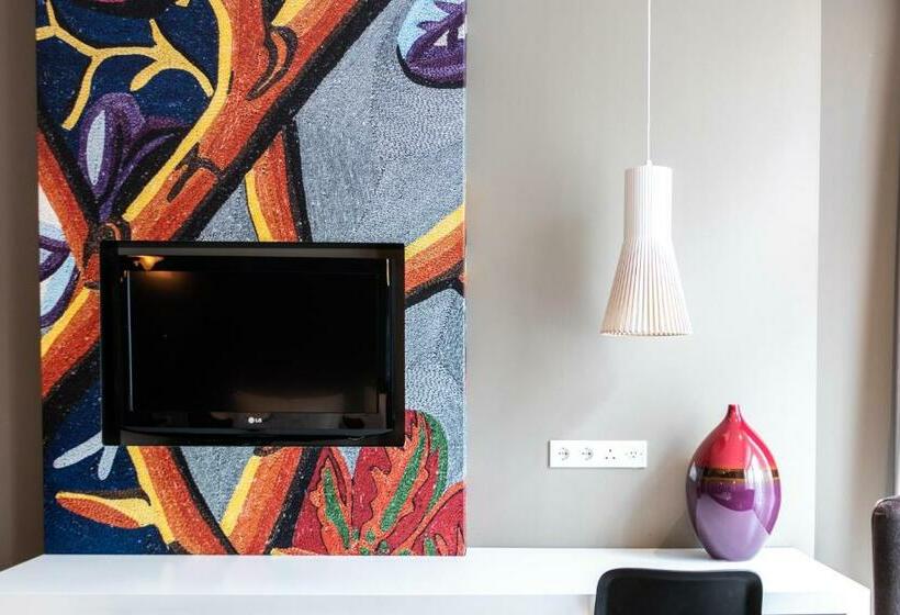 غرفة تنفيذية, Jl No76