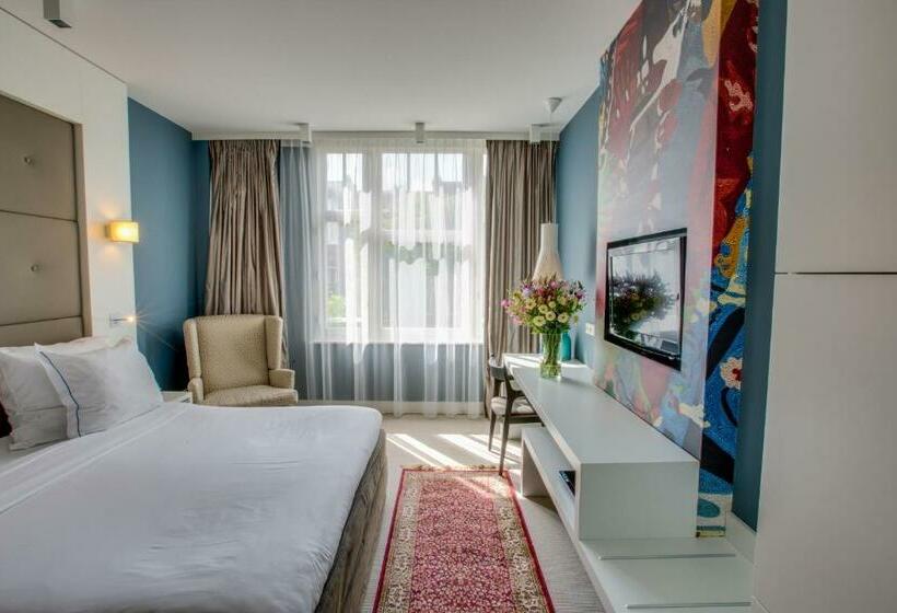 غرفة تنفيذية, Jl No76