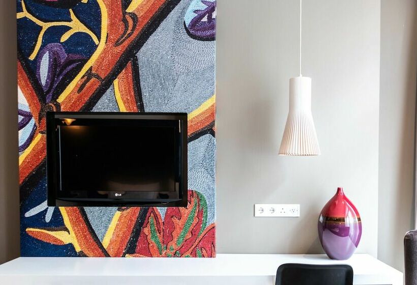 غرفة تنفيذية, Jl No76