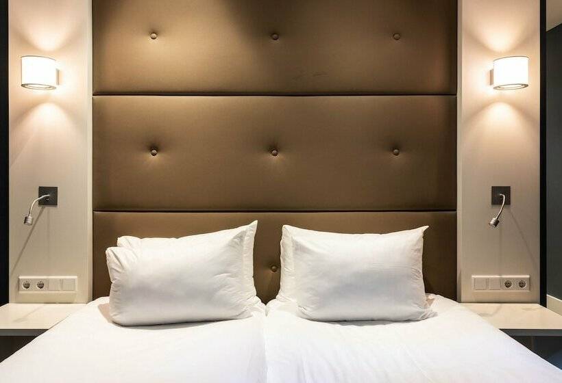 غرفة عائلية, Jl No76