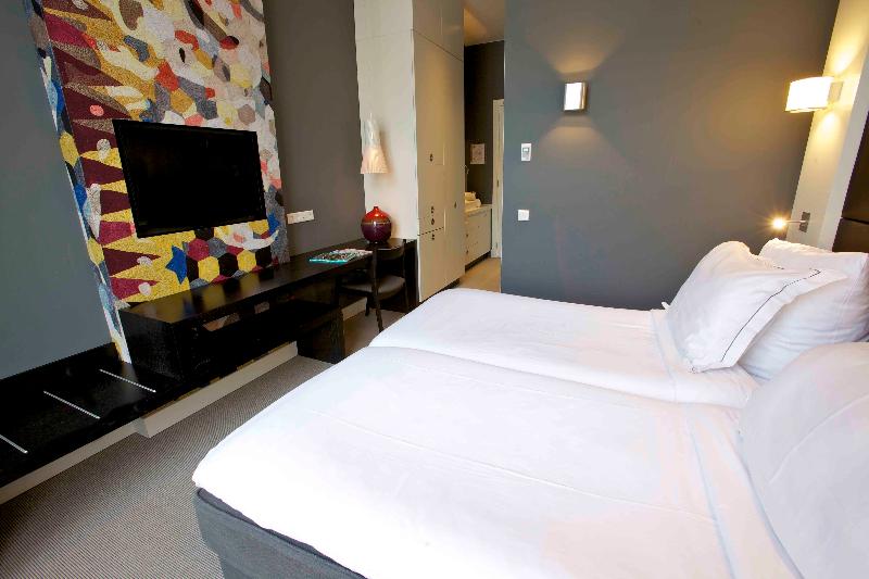 غرفة كومفورت, Jl No76