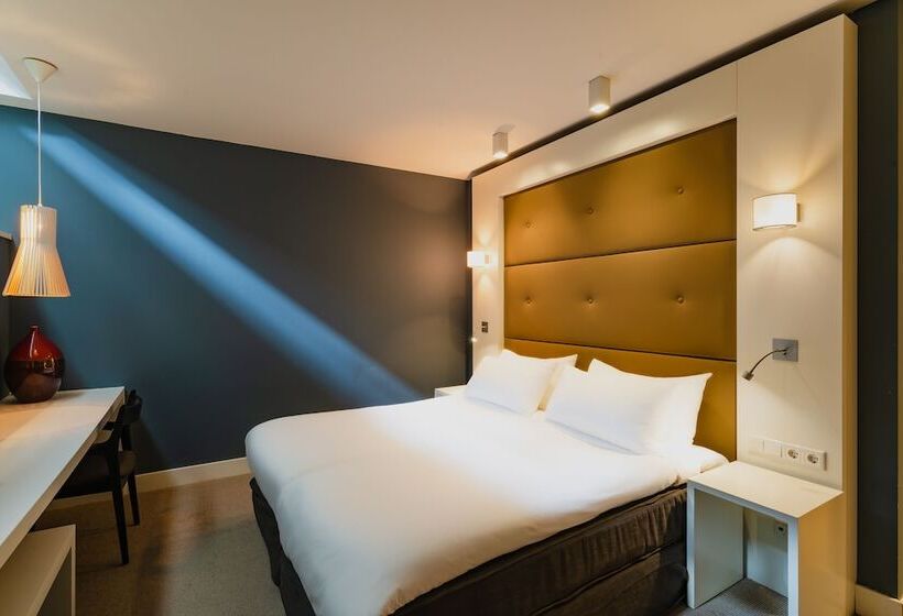 غرفة عائلية, Jl No76