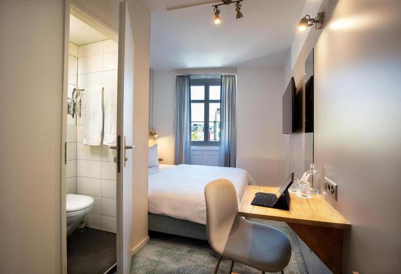 标准间, Krone By B Smart