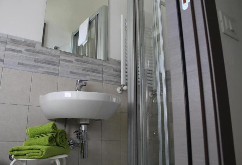 高级单人间, La Ruota Dei Pavoni