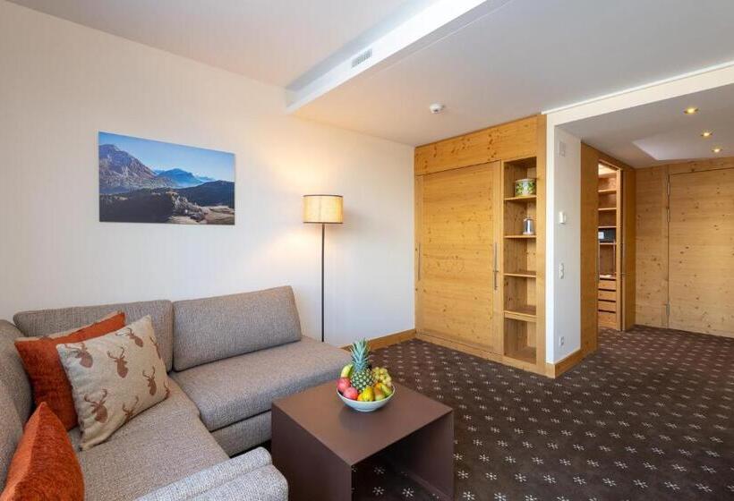 ジュニアスイート, Nira Alpina