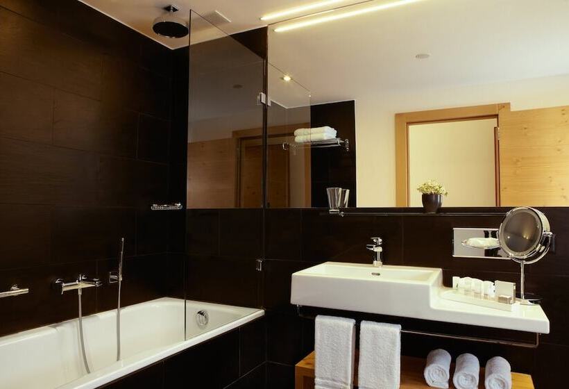 スーペリアールーム, Nira Alpina