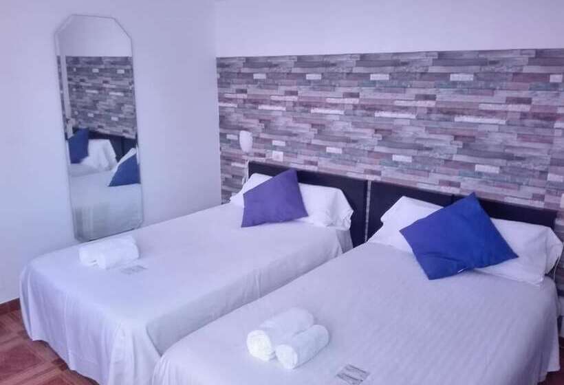 اتاق عادی, Playa De Quenxe