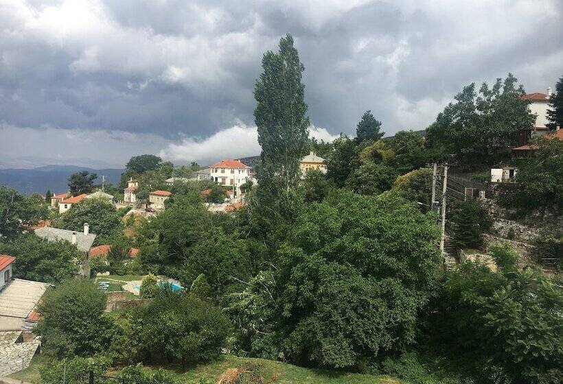 חדר קלאסי עם נוף, Portaria