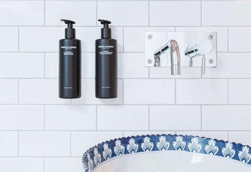 חדר סטנדרט, Story Hotel Riddargatan, Part Of Jdv By Hyatt