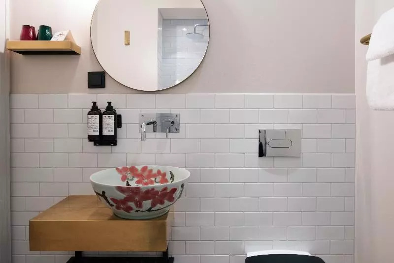 キングサイズベッドのスタンダードルーム, Story Hotel Riddargatan, Part Of Jdv By Hyatt