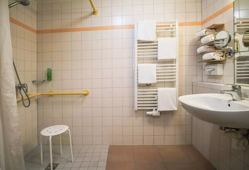 スタンダード４人部屋, Jufa Hotel Altaussee