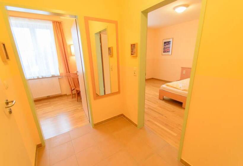 Четырехместный Номер Стандарт, Jufa Hotel Altaussee