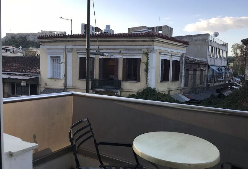 Номер Стандарт с Балконом, Pella Inn Hostel