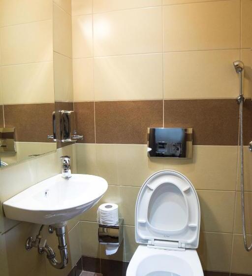 Номер Стандарт с Балконом, Pella Inn Hostel