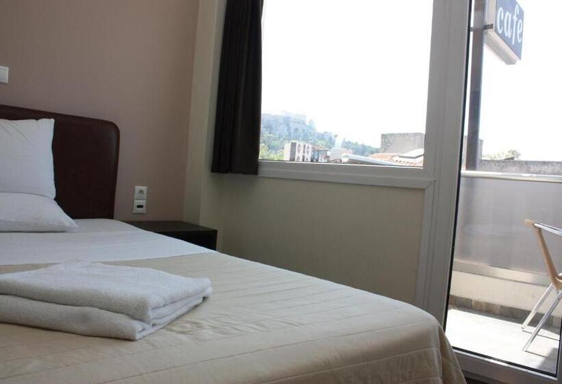 Номер Стандарт с Балконом, Pella Inn Hostel