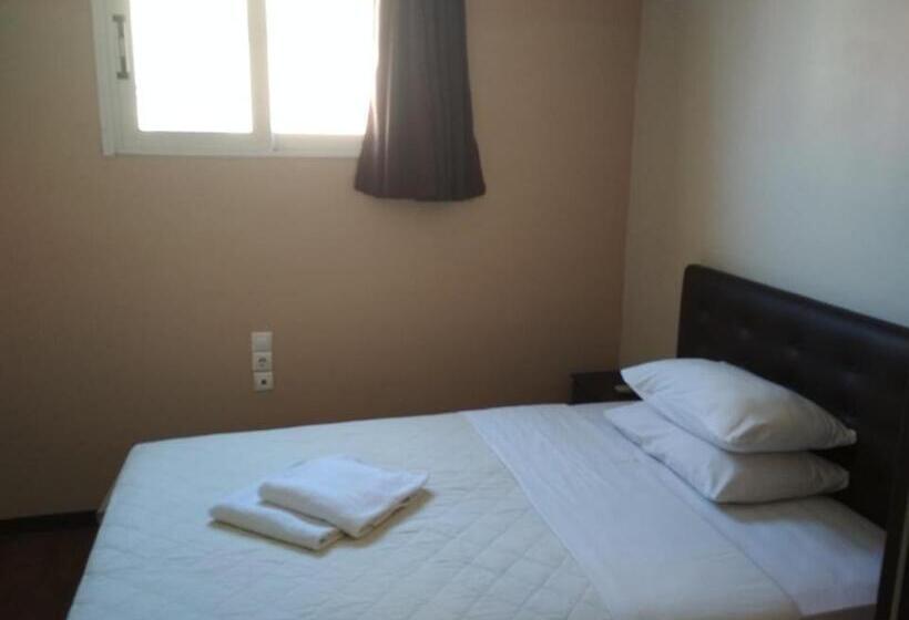 غرفة إقتصادية, Pella Inn Hostel