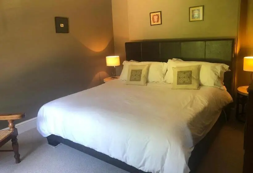 キングサイズベッドのデラックスルーム, The Old Vicarage, Evenley. Brackley
