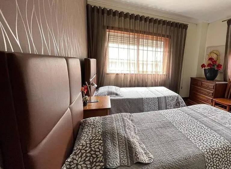 اتاق استاندارد با سرویس بهداشتی مشترک, Am Residence