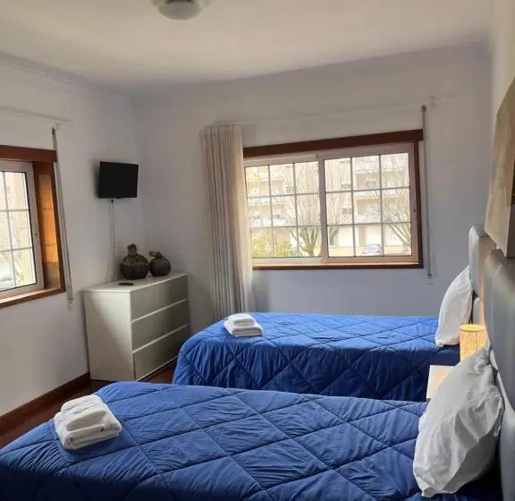 اتاق استاندارد یک تخته با سرویس بهداشتی مشترک, Am Residence