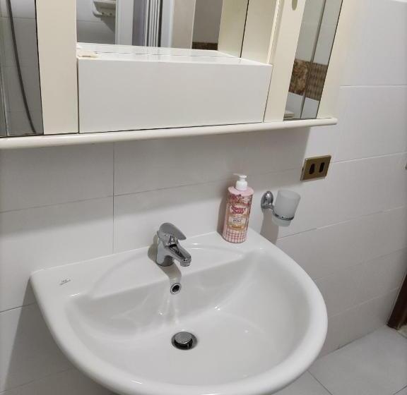 غرفة قياسية, Il Cortile