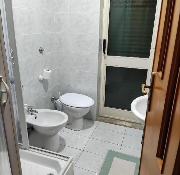 غرفة إقتصادية, Il Cortile