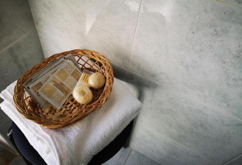 غرفة إقتصادية, Il Cortile