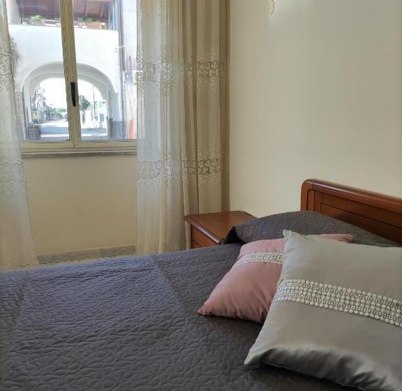 غرفة قياسية, Il Cortile