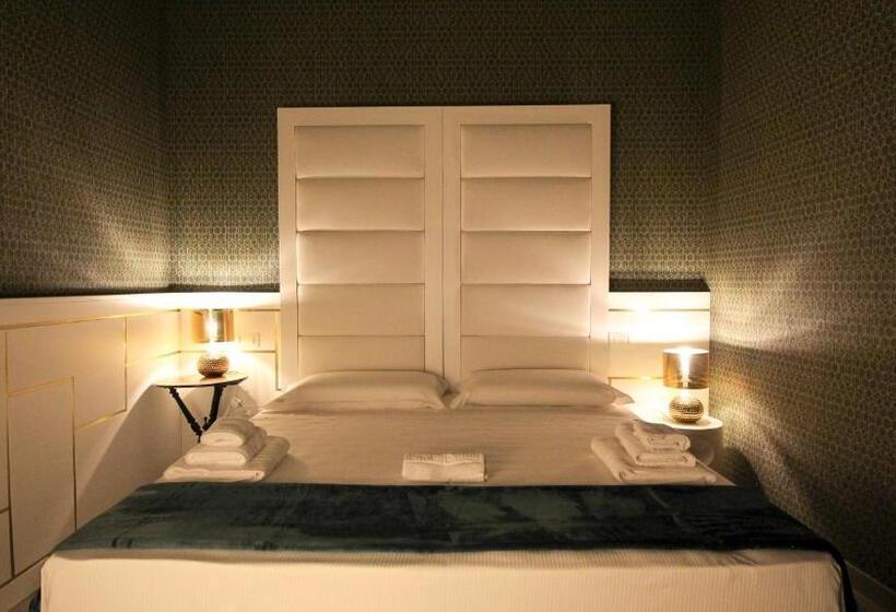 اتاق لوکس با تخت بزرگ, Nel Cuore Dell Aquila Bnb