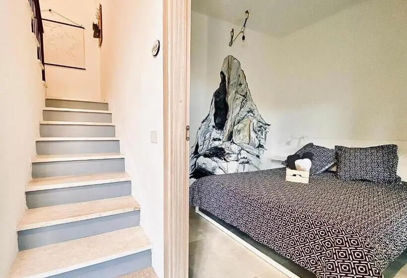 Deluxe-huone, Bedandclimbing