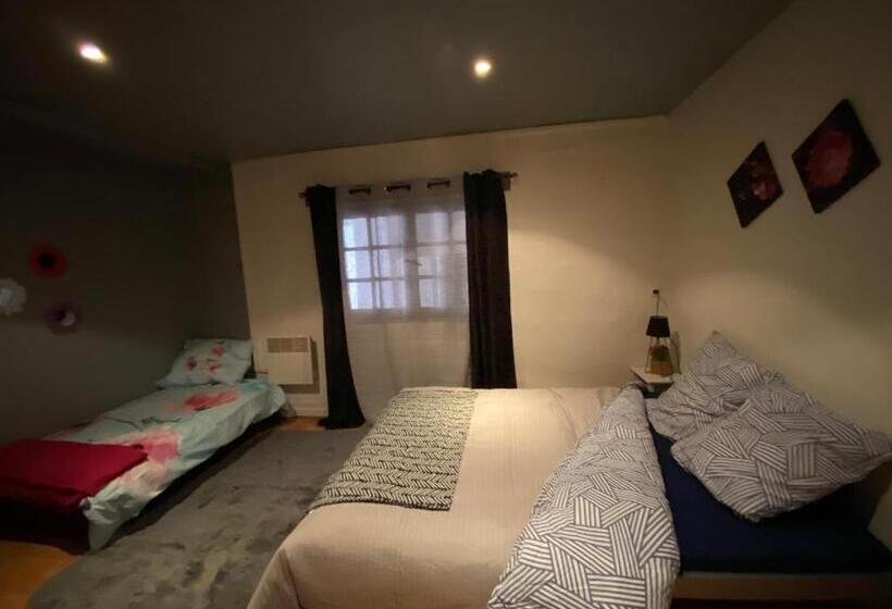 家庭间, La Cigale