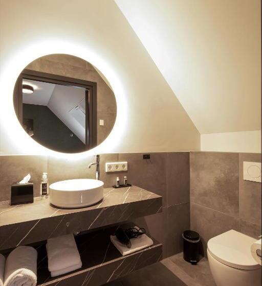 اتاق استاندارد, Op Dn Kreijtenberg