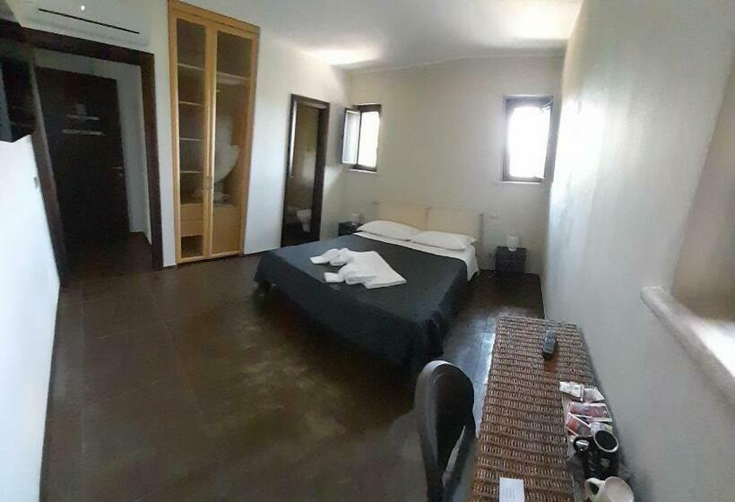 חדר משפחתי, Torre Domini