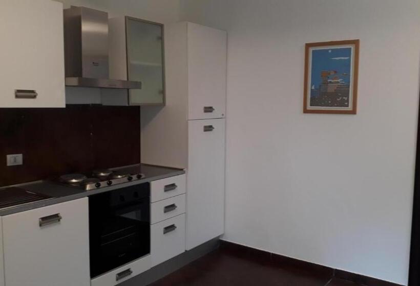 חדר משפחתי, Torre Domini