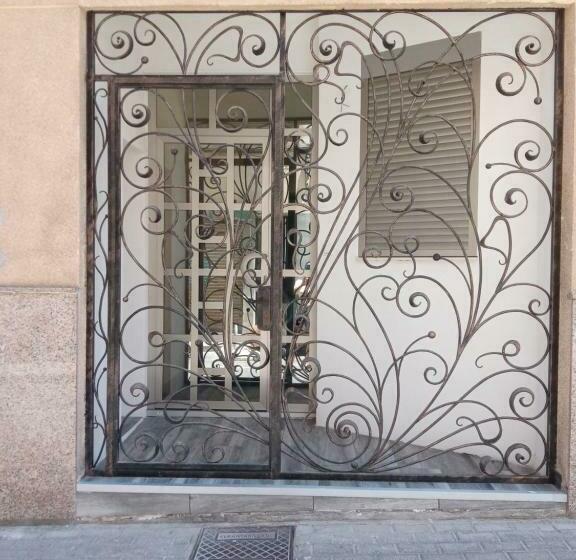 اتاق لوکس, Casa Brava