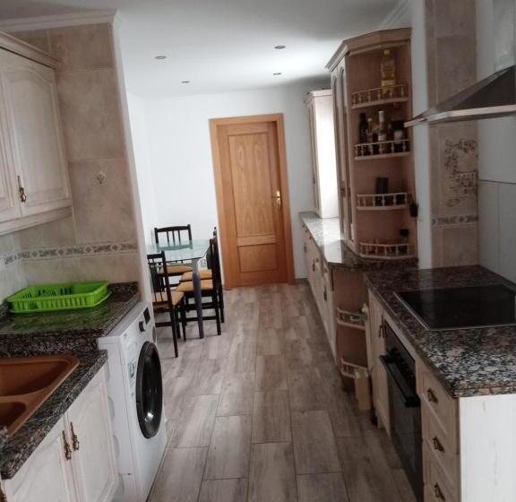 اتاق لوکس, Casa Brava