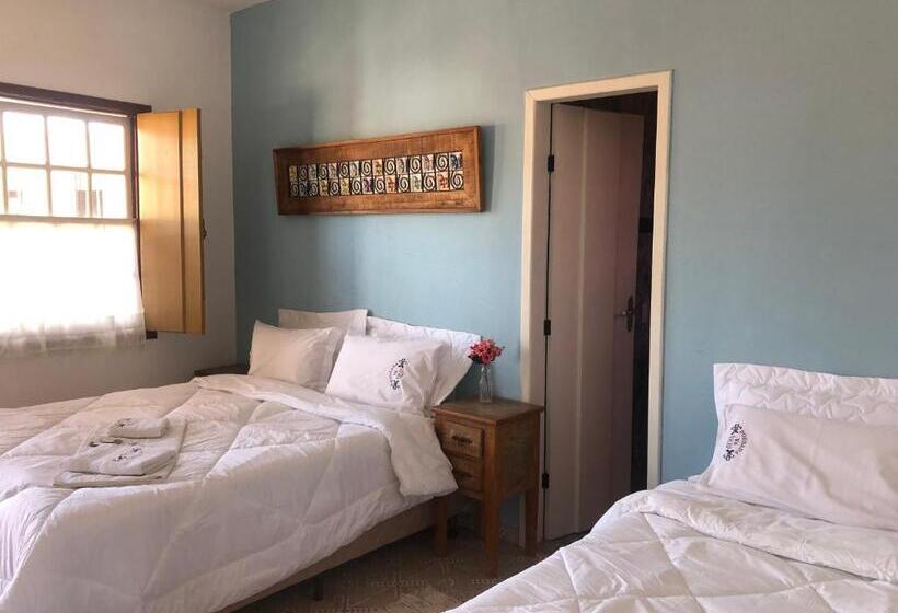 חדר סטנדרט לשלושה, Pousada Vó Iris Tiradentes Mg