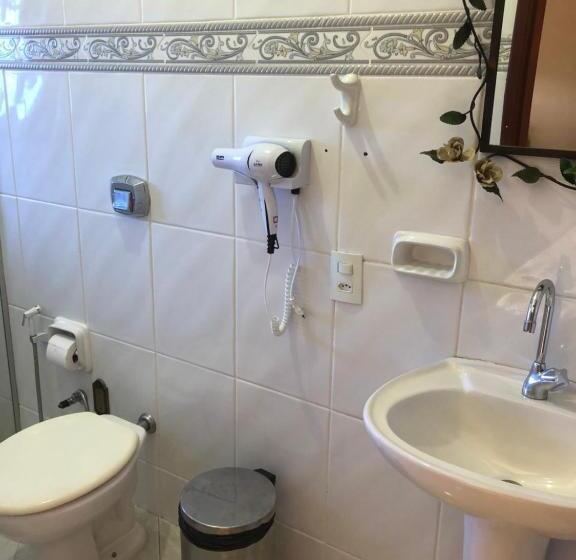 חדר משפחתי, Pousada Vó Iris Tiradentes Mg