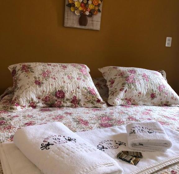 חדר סטנדרט, Pousada Vó Iris Tiradentes Mg